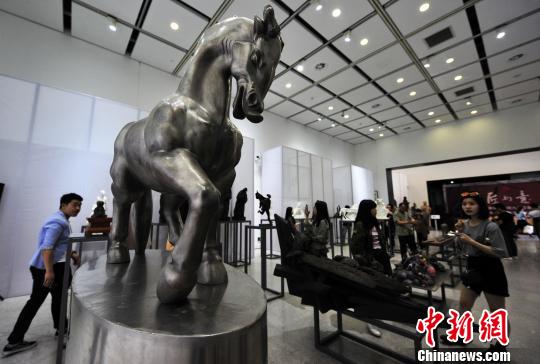 中國藝術研究院中國雕塑院建院九周年雕塑展在京開幕